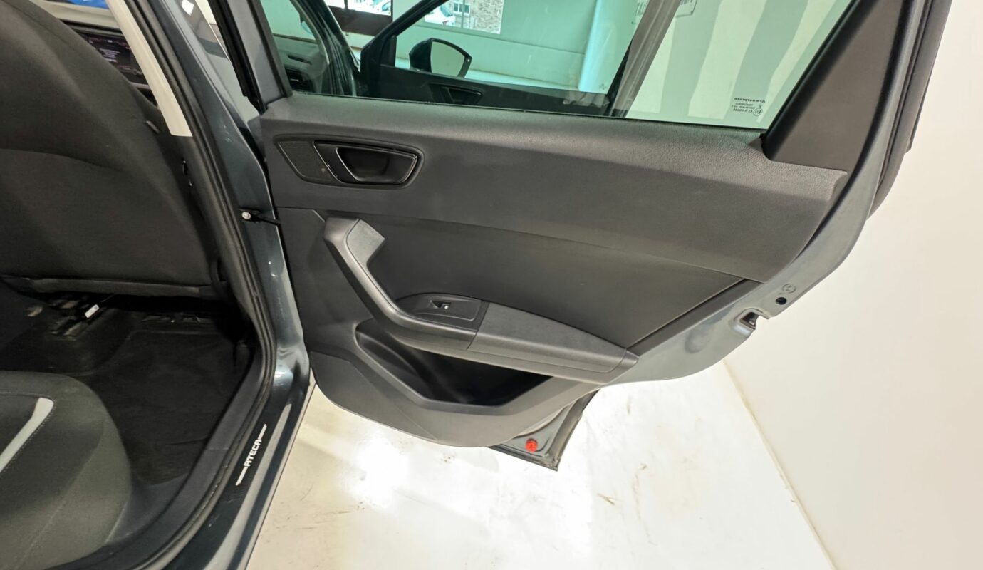 SEAT Ateca 1.0 TSI StSp Reference Eco SEAT Ateca 1.0 TSI StSp Reference Eco