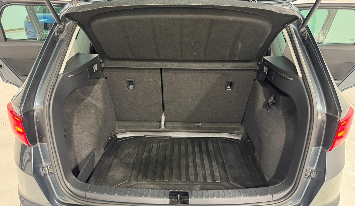 SEAT Ateca 1.0 TSI StSp Reference Eco SEAT Ateca 1.0 TSI StSp Reference Eco