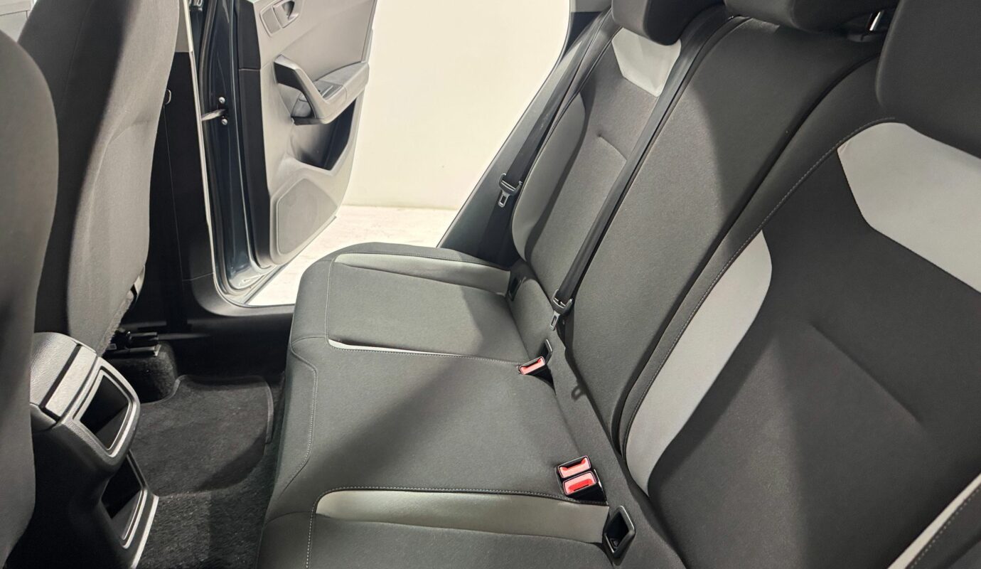 SEAT Ateca 1.0 TSI StSp Reference Eco SEAT Ateca 1.0 TSI StSp Reference Eco