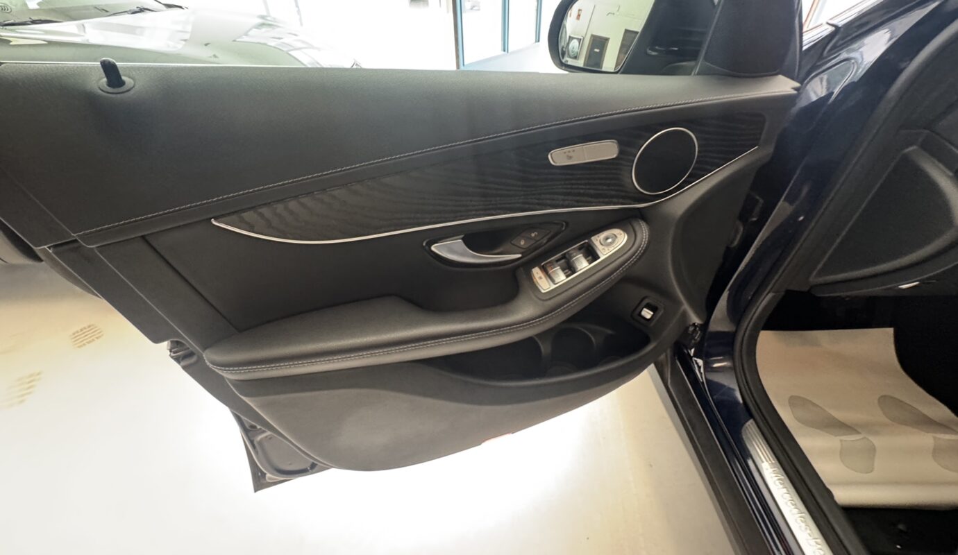 OFERTA  Mercedes-Benz GLC-Klasse GLC 220 d 4Matic OFERTA  Mercedes-Benz GLC-Klasse GLC 220 d 4Matic