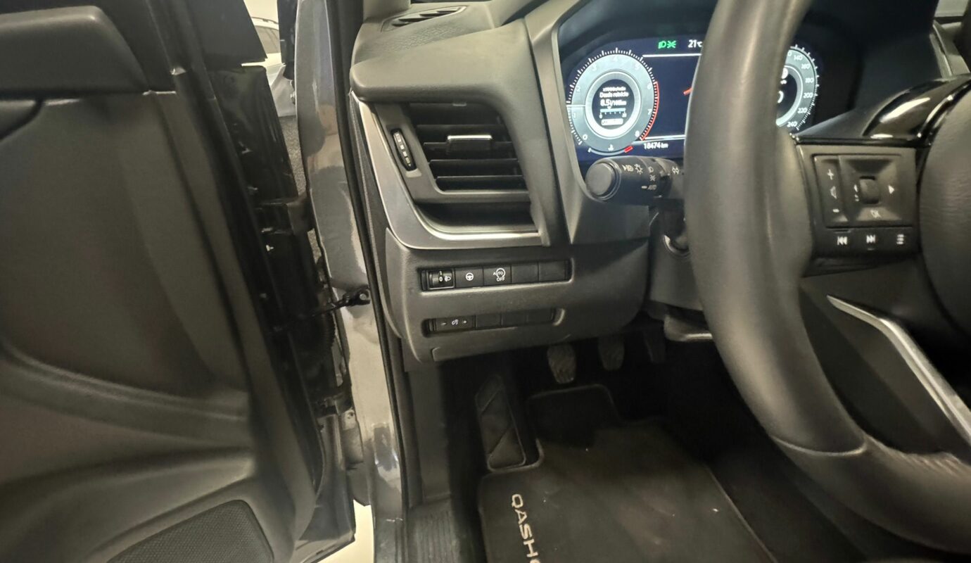 NISSAN QASHQAI DIGT 140CV 4×2 NDESING MICRO-HIBRIDO ETIQUETA ECO NISSAN QASHQAI DIGT 140CV 4×2 NDESING MICRO-HIBRIDO ETIQUETA ECO